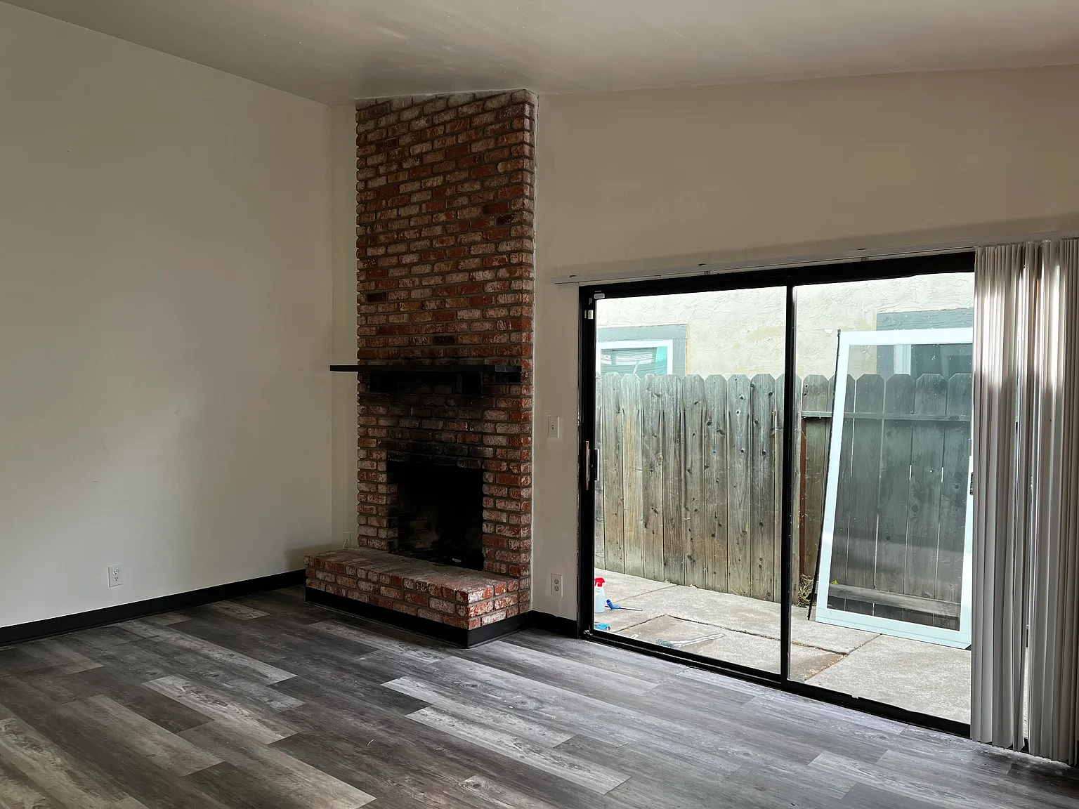 2 bed, 994 sqft, $2,850 — Photo 3