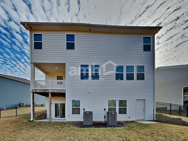 2141 Laurel Village Cir — Photo 30
