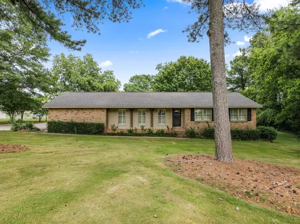 1920 Liberty Ave NW, Russellville, AL 35653