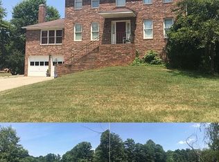 5 Awsley Ct, Sterling, VA 20165