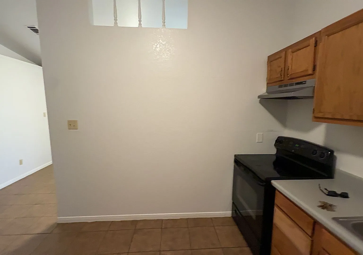 2 Bed / 1 Bath Duplex Unit In Killeen — Photo 3