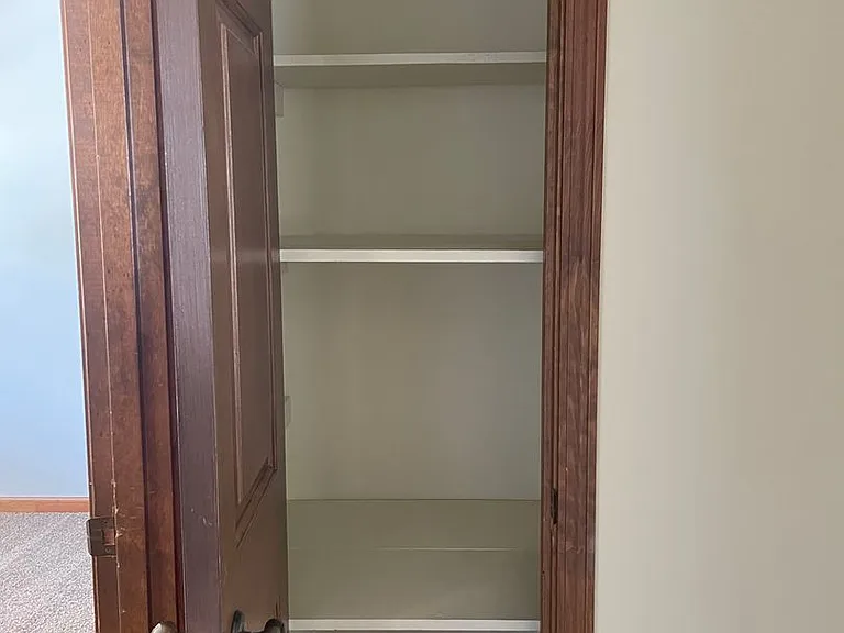 200 Maple Ave — Photo 17