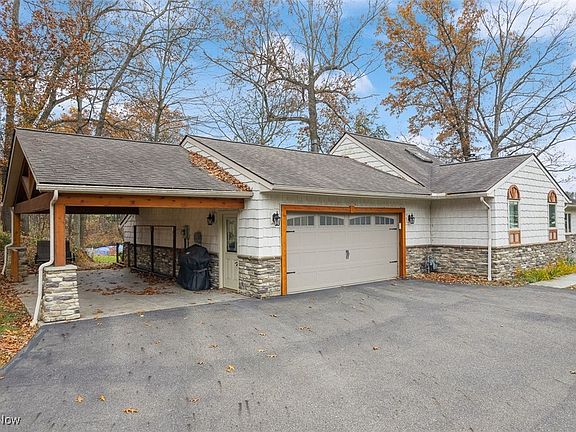 3rd image of 83 Cherry Dr NW