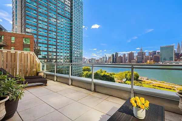 Rented by Compass | media 29