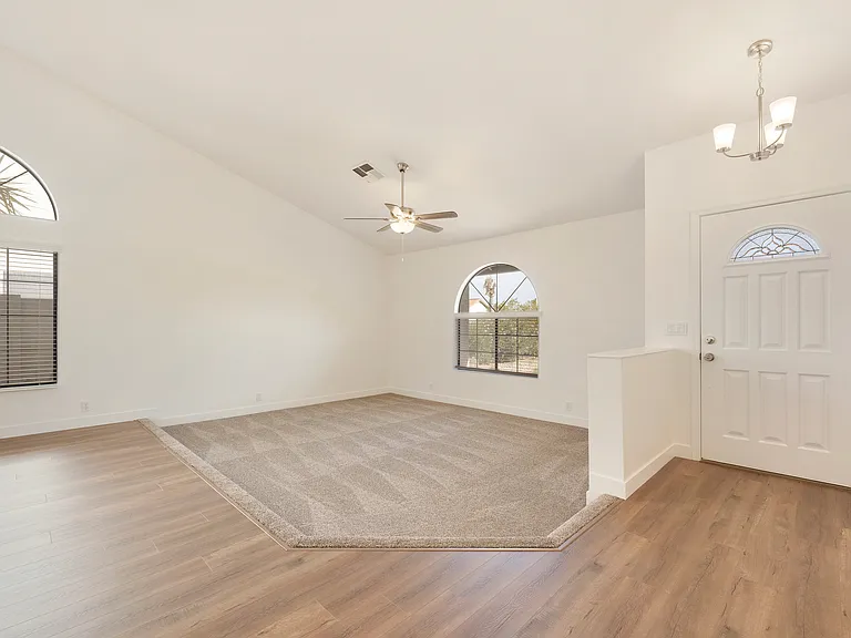 5656 E Saint John Rd — Photo 33