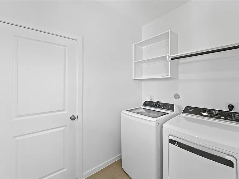 5214 Santa Cruz Bay — Photo 4