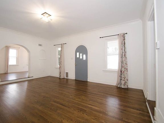 5th image of 4572 Princeton Rd