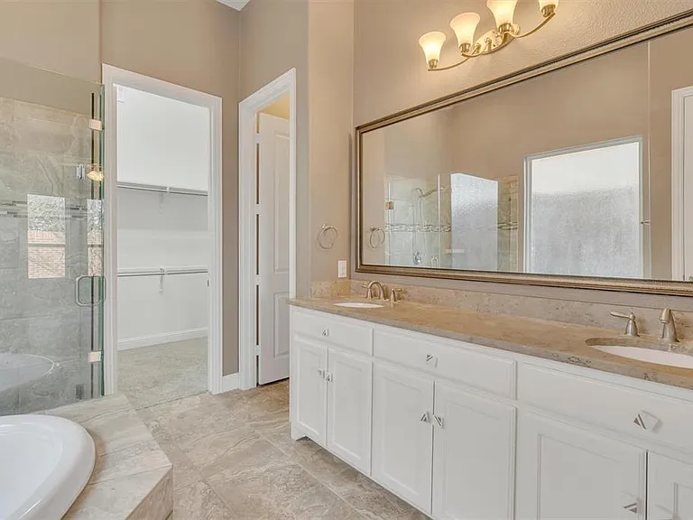 7336 Champagne Dr — Photo 20