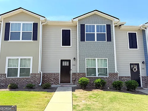 306 Ashigan St Photo 1