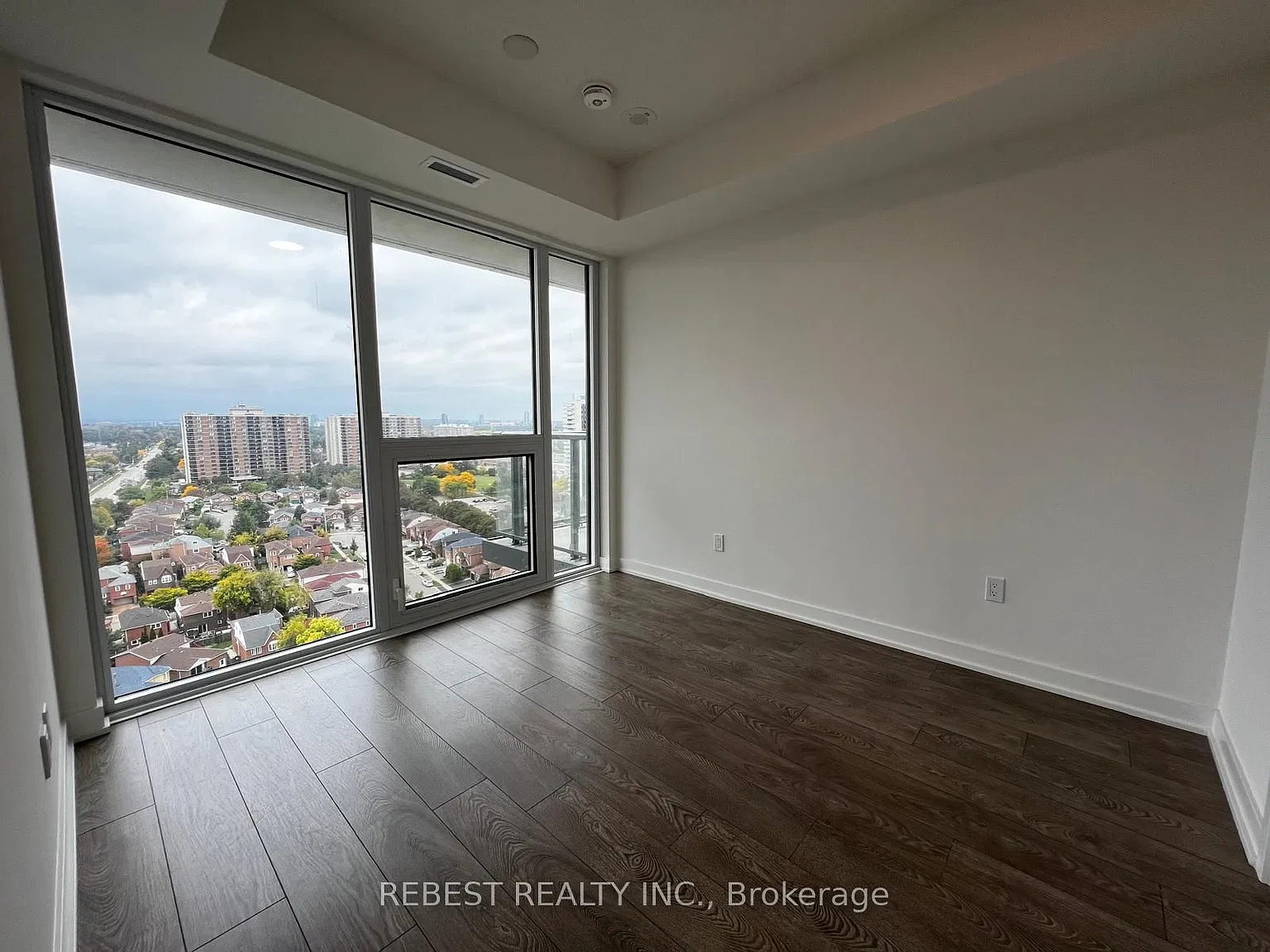 2 bed, $2,500 — Photo 4