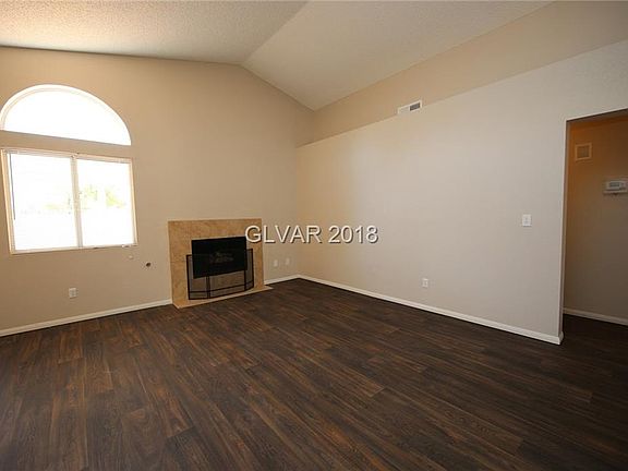 3rd image of 1524 Canyon Rose Way