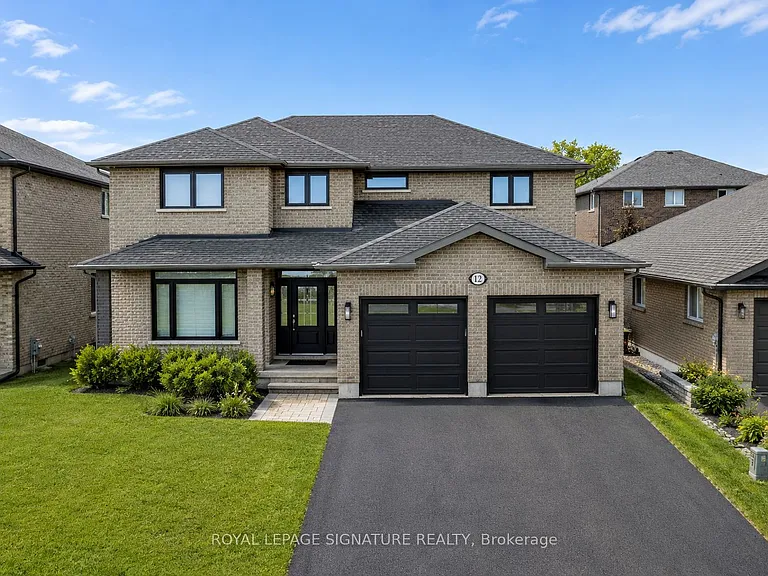 12 Hummingbird Dr — Photo 1