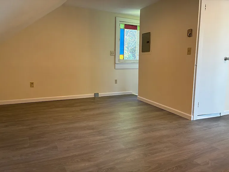 13 Maple Ave — Photo 13