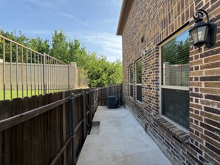 6300 Hermosa Dr — Photo 28