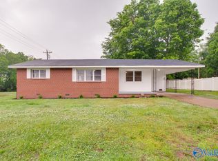 602 Barkley St SW, Hartselle, AL 35640
