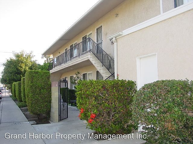 1st image of 2601 Vanderbilt Ln APT 4