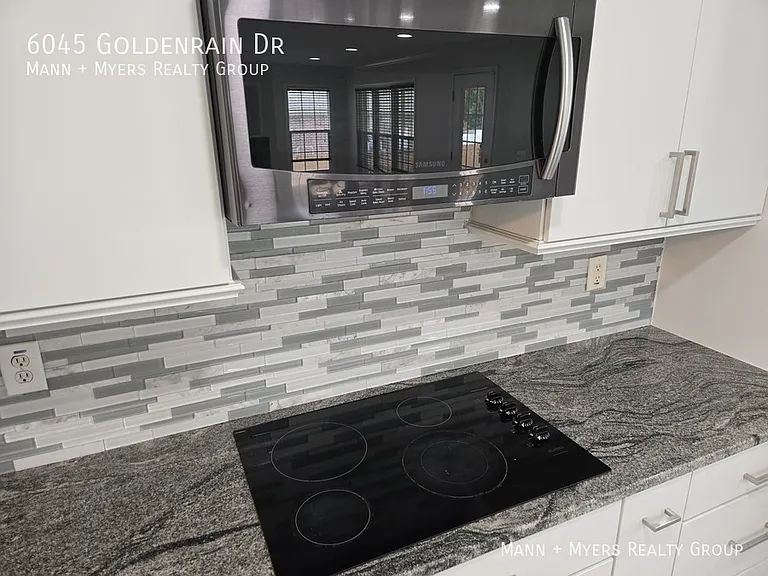 6045 Goldenrain Dr — Photo 23