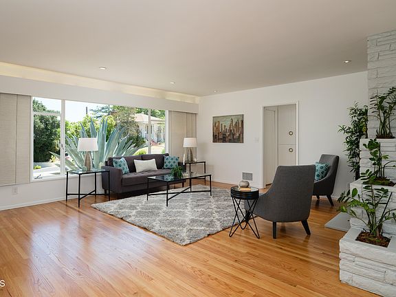 3rd image of 115 Sequoia Dr