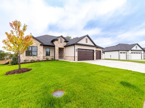 5205 Buttercup Dr, Columbia, MO 65203