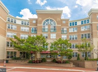 12001 Market St APT 155, Reston, VA 20190