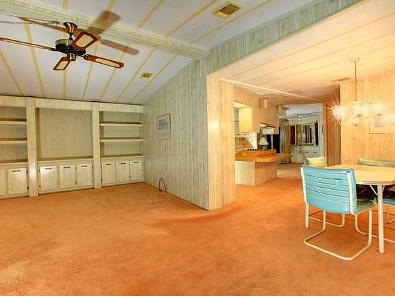 4th image of 1073 Royal Palm Dr