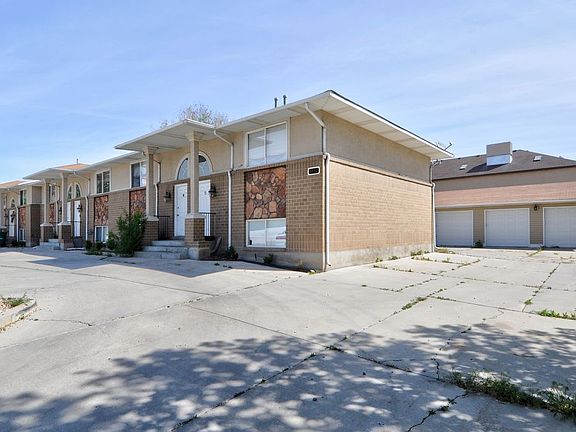 3rd image of 1650 N Trinnaman Ln APT 4