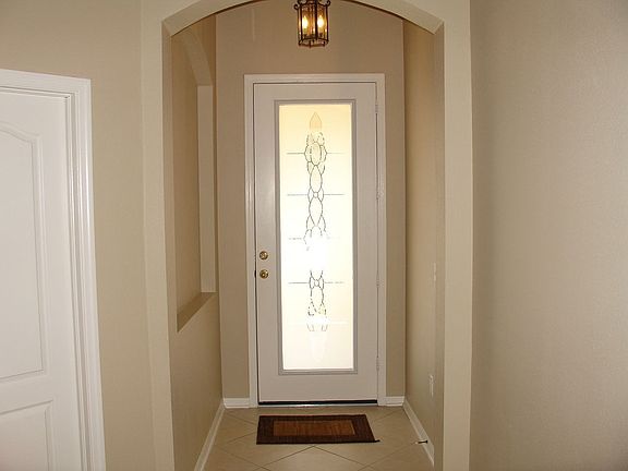 4th image of 1108 Nashville Dr
