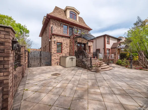 179-15 80Rd, Jamaica Estates, NY 11432