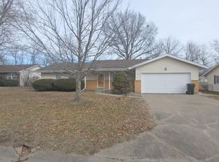 6 Cobblestone Ln, Kirksville, MO 63501