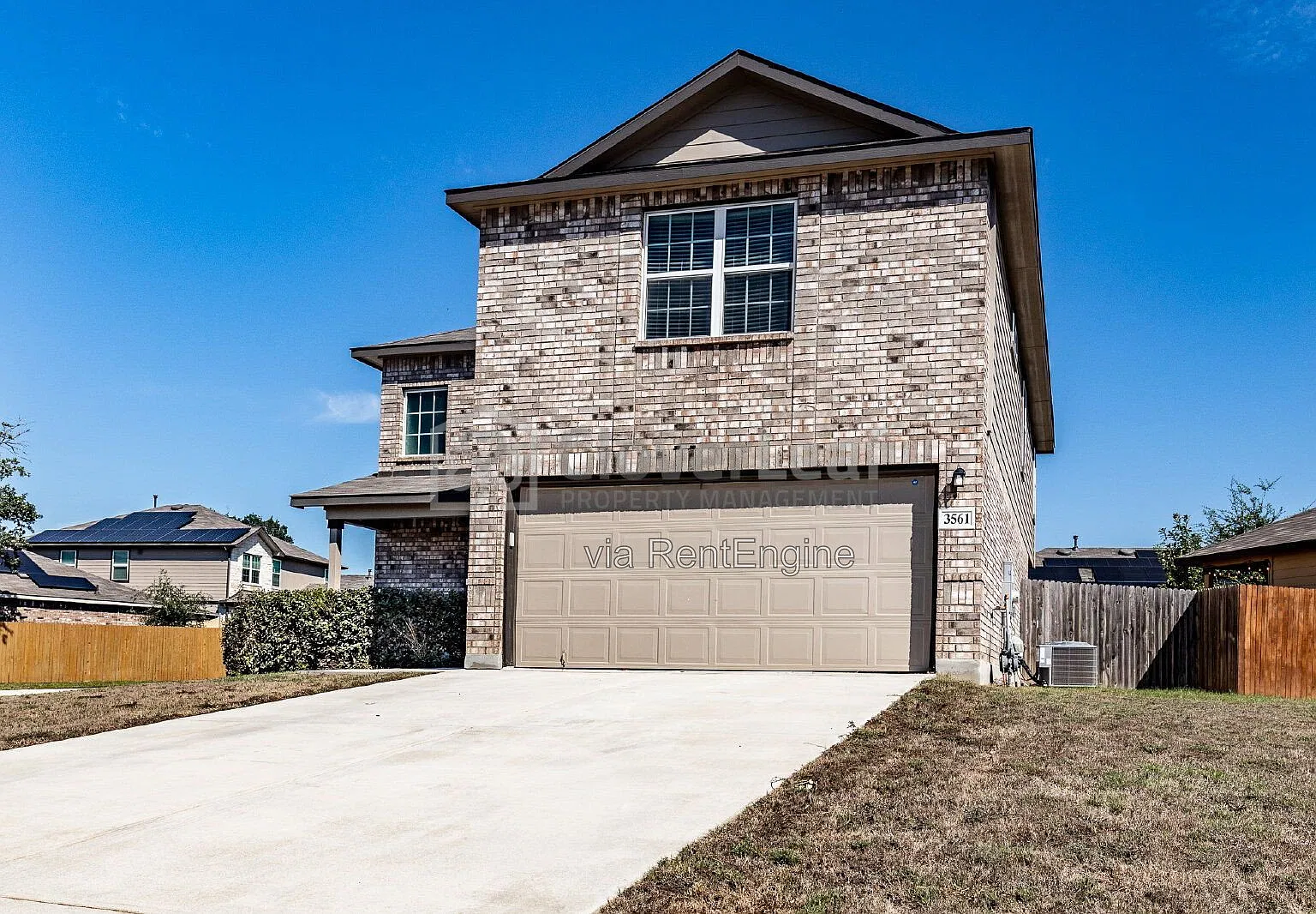 3 bed, 2.5 bath, 2237 sqft, $2,647 — Photo 2