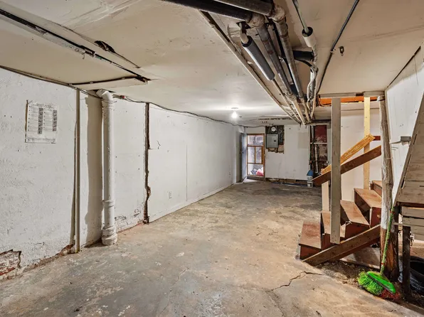 73 Virginia Avenue image 16 of 28