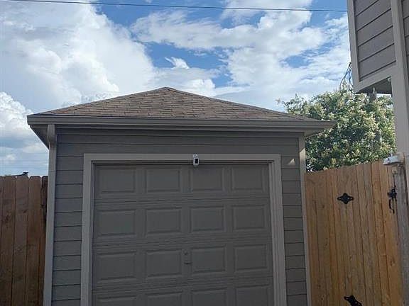 2nd image of 18915 Sandelford Dr