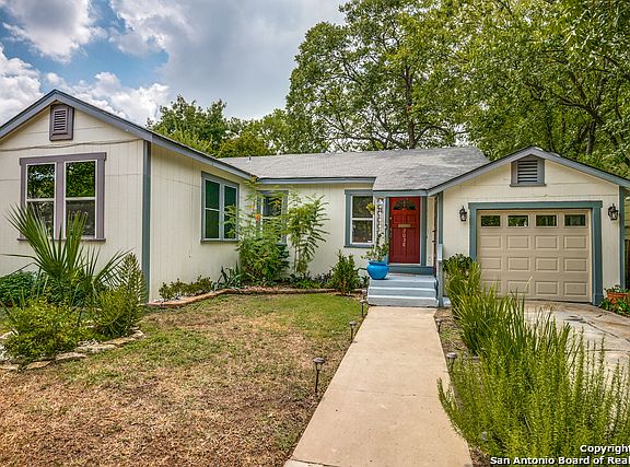 3rd image of 2038 W Craig Pl