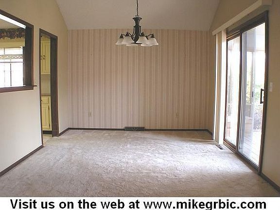 4th image of 2262 N Longwood Cir