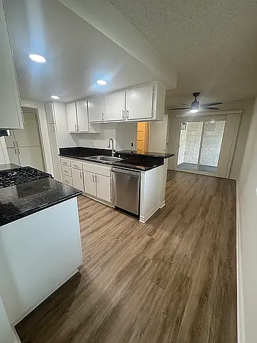 Floor plan 2 bedroom