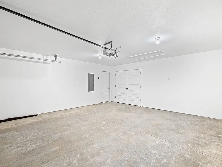 732 Short Leaf Ln — Photo 21