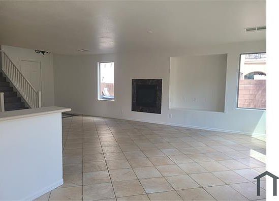 3rd image of 5904 Magic Oak St