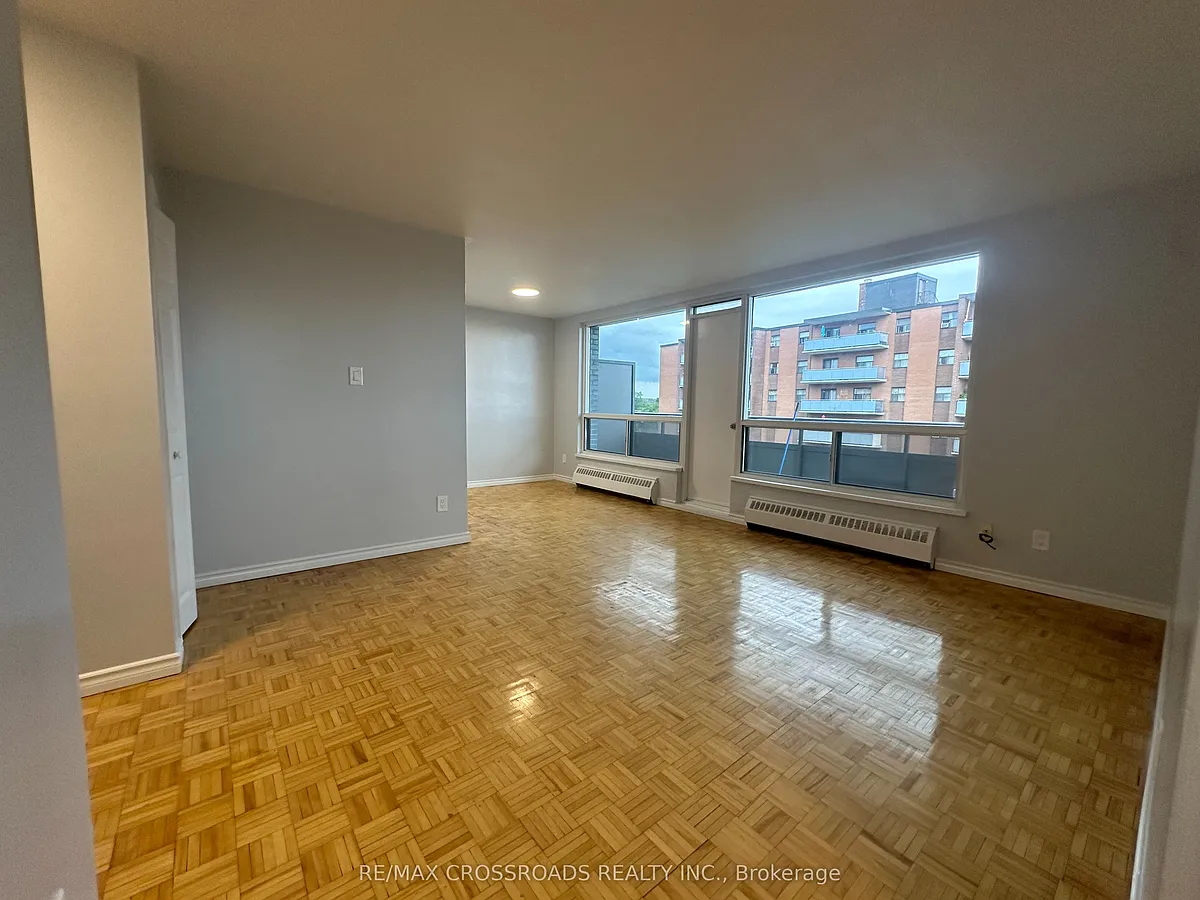 Building Photo - 363 Lakeshore Rd E #610
