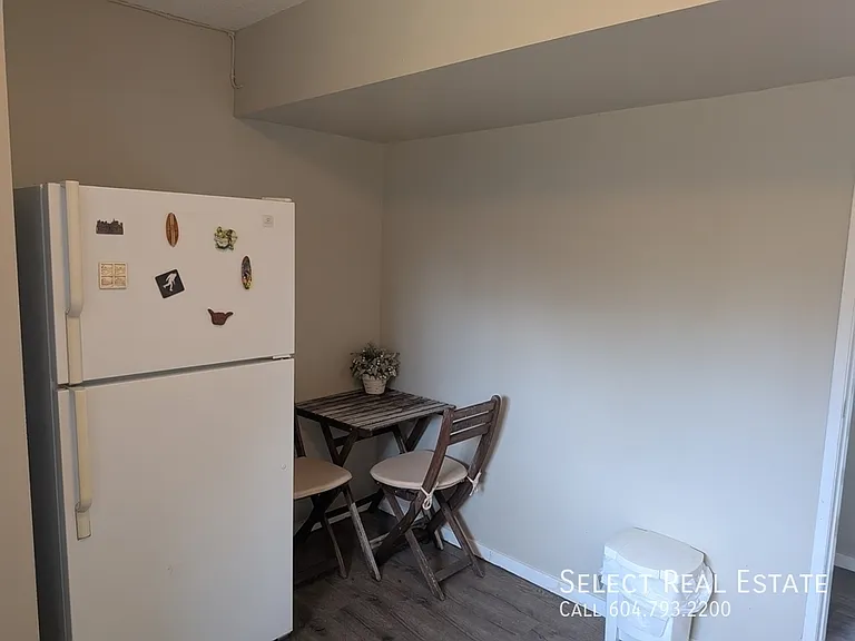 9170 Coote St #B — Photo 11