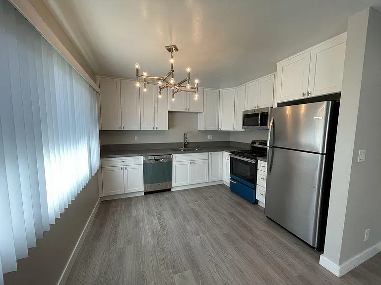 1830 Federal Ave #4 — Photo 2