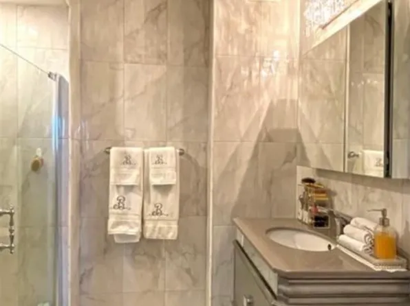 40 Oceana Drive image 17 of 29