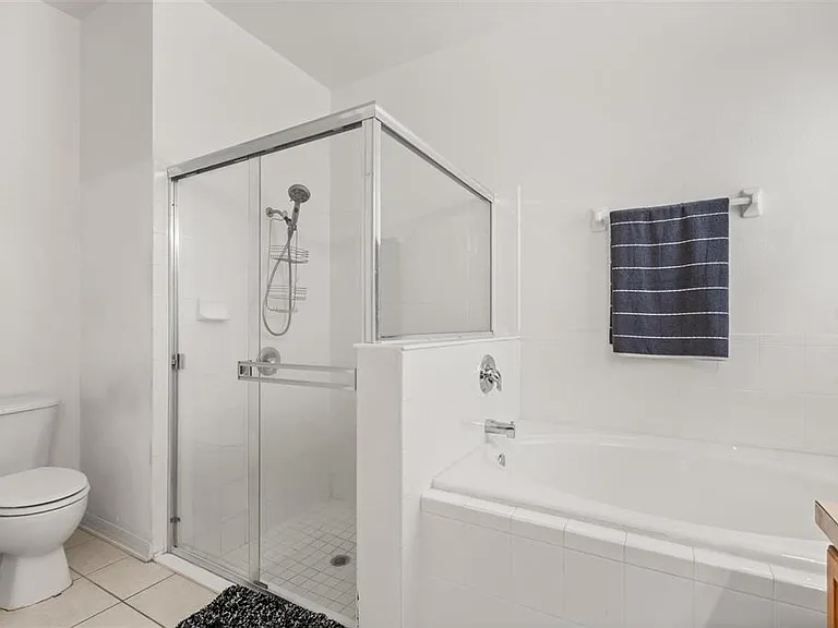 9406 Candice Ct — Photo 23