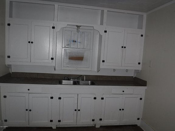 5th image of 1408 Robert St