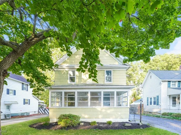 2110 12th St SW, Akron, OH 44314