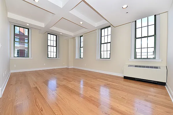 Rented by Keller Williams NYC | media 17