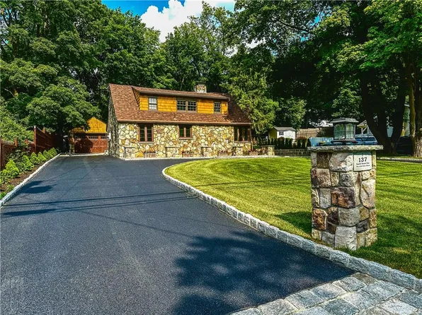 137 South Street Extension, Warwick, NY 10990