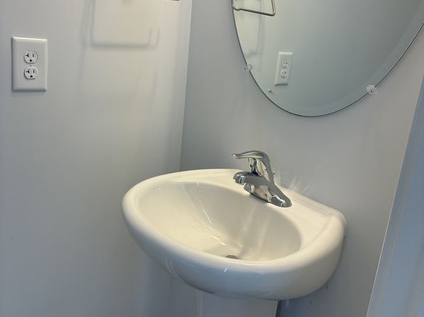 107 Olga Dr #1