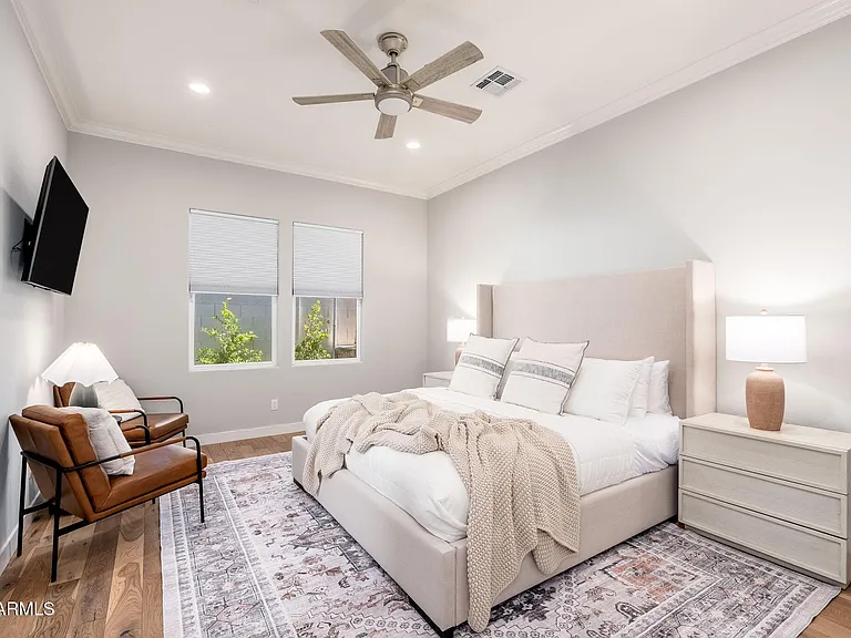 1555 E Ocotillo Rd #9 — Photo 16