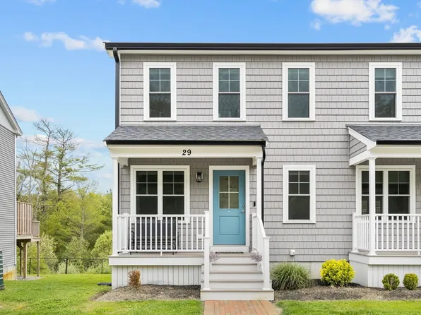 55 Plymouth St #29, Whitman, MA 02382