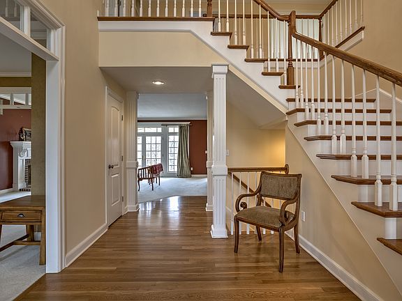 3rd image of 14716 Lake Pointe Ct